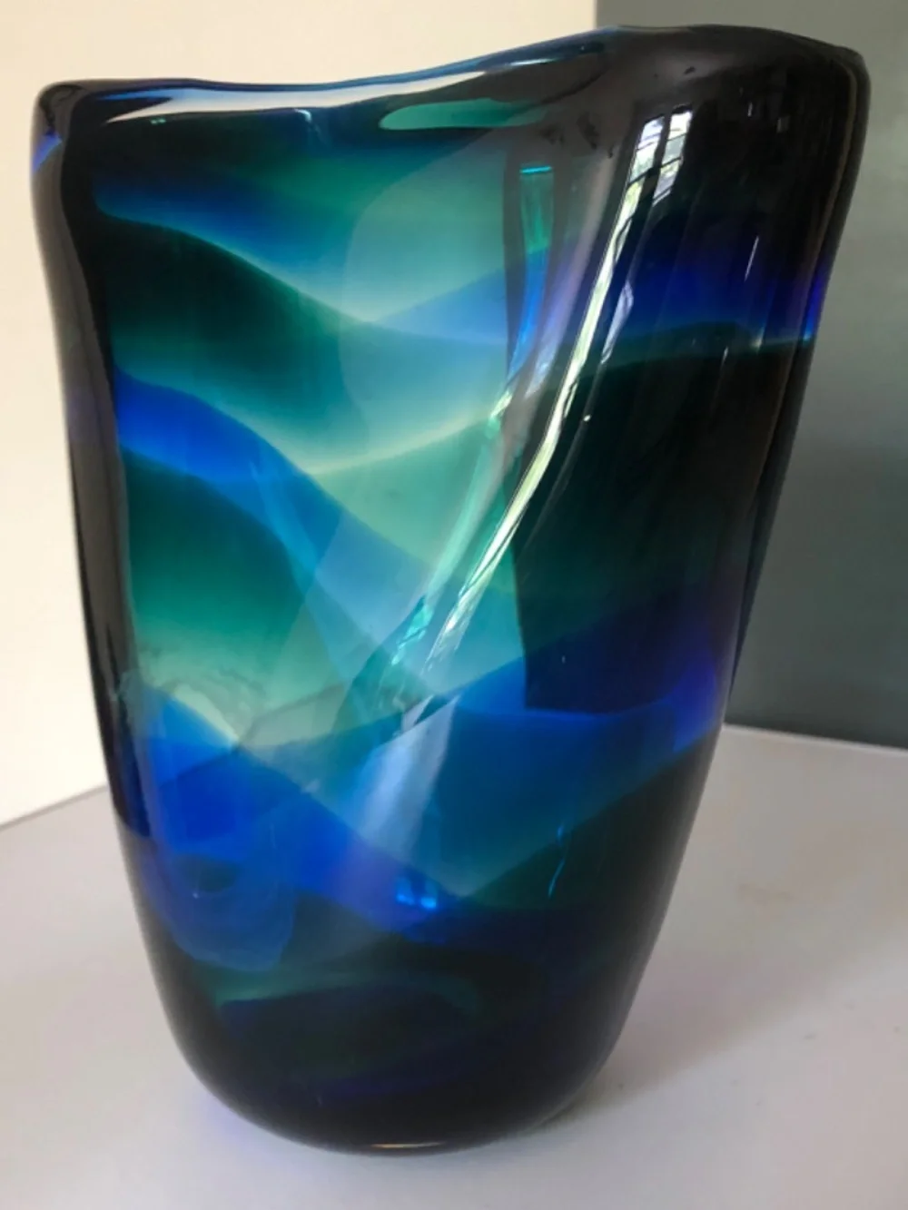 Mid-century c.1955 glass vase by Floris Meyrdam for Leerdam, Netherlands. SIGNED